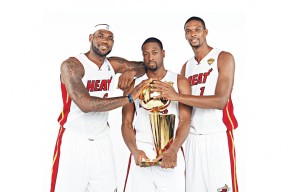 开云体育官方网站-76人战术压制老鹰，克莱连续得分拉开差距，现代篮球的战术博弈与个人英雄主义