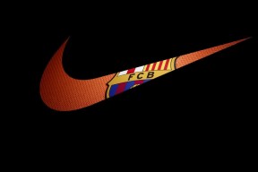 开云体育官网-数据爆炸与狂胜背后，足球的算法狂欢与原始激情