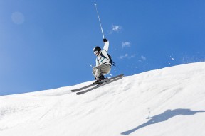 开云体育在线-班凯罗之夜，当季后赛的聚光灯只为一个少年而亮